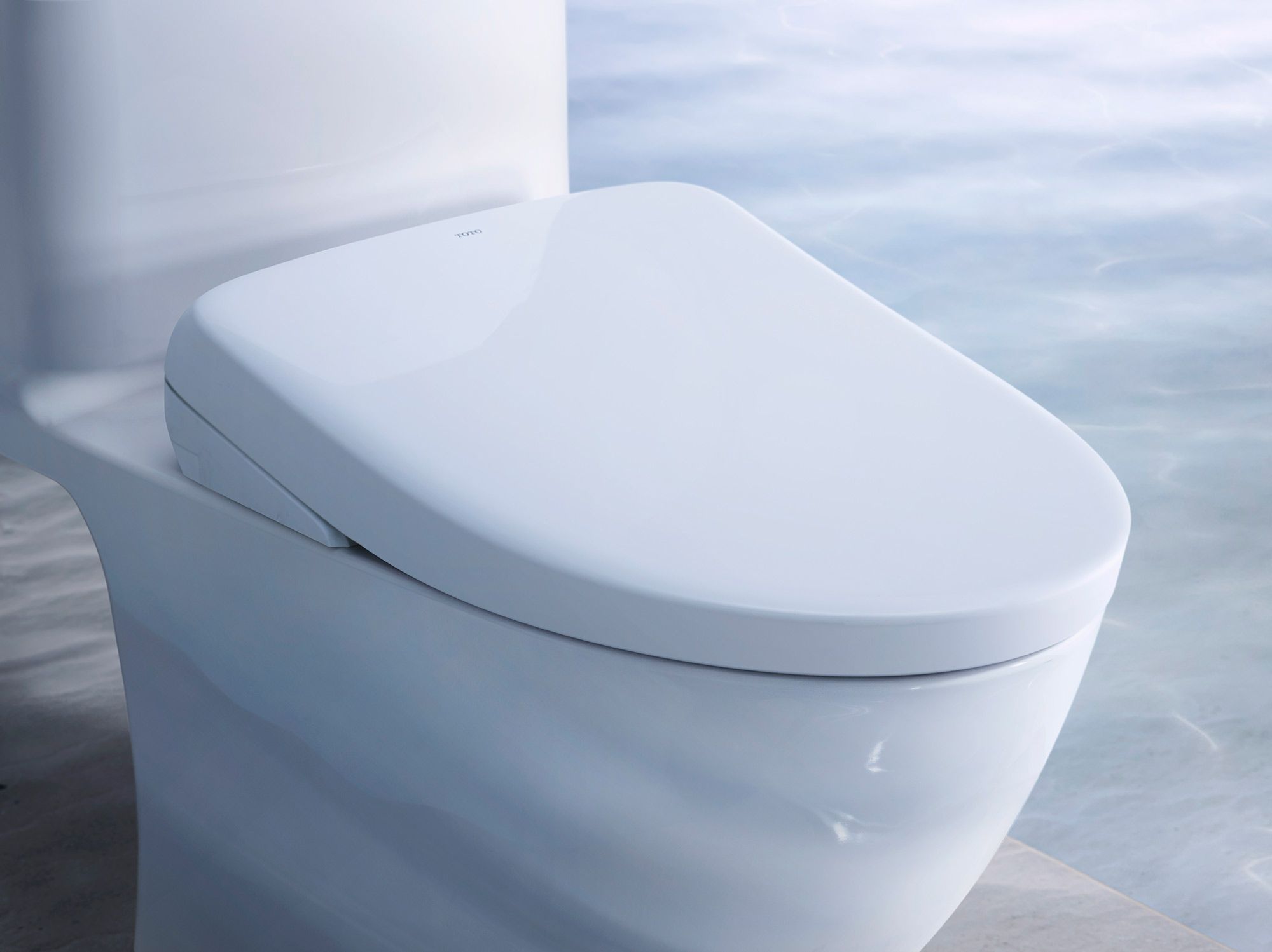 Toto S7A Electronic Bidet Toilet Seat, Contemporary Lid